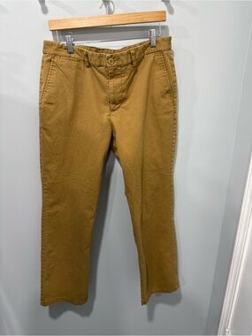 Mens old navy khaki pants 33x32